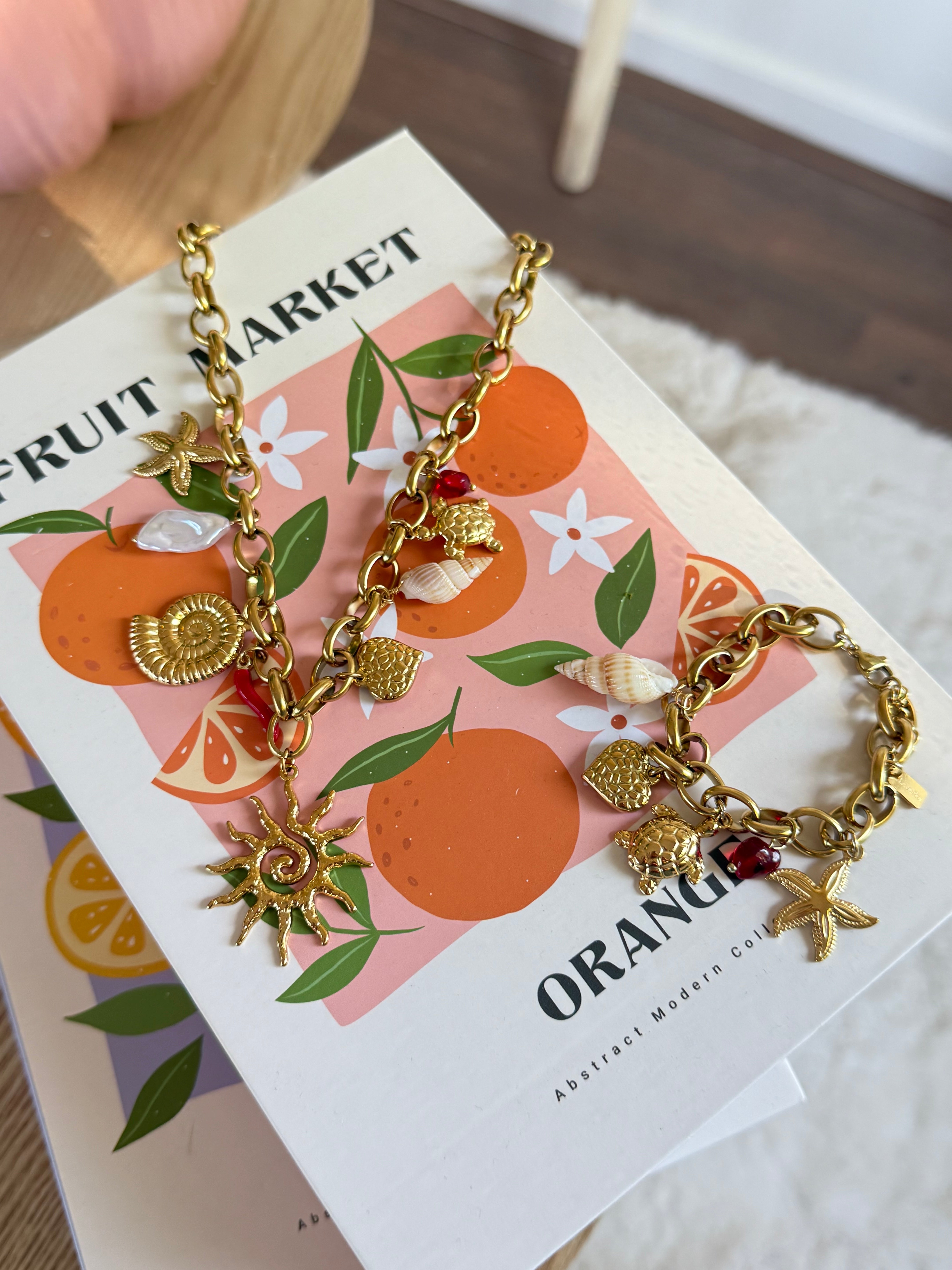 Red coral necklace