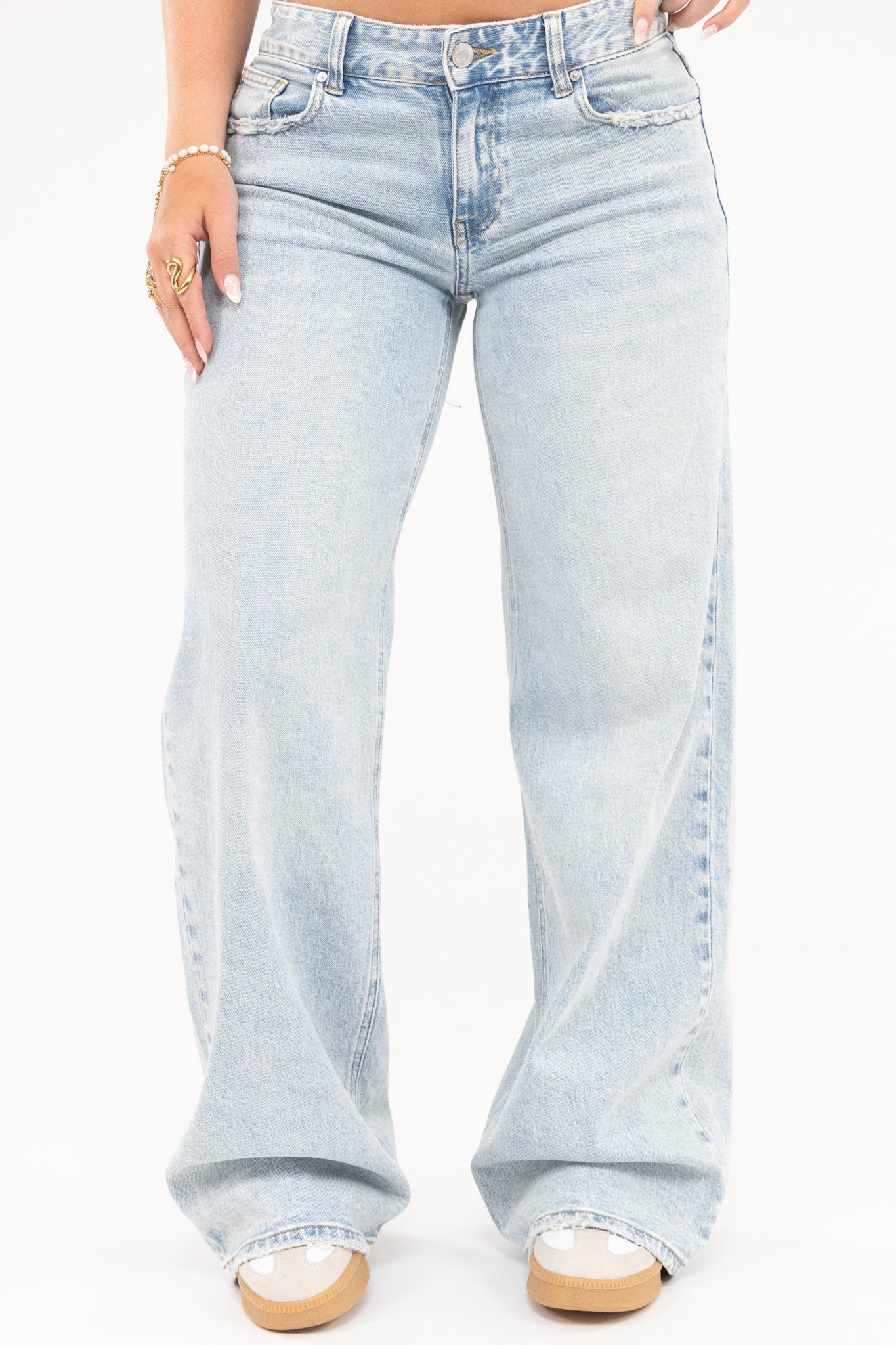 Low Waist Baggy Jeans