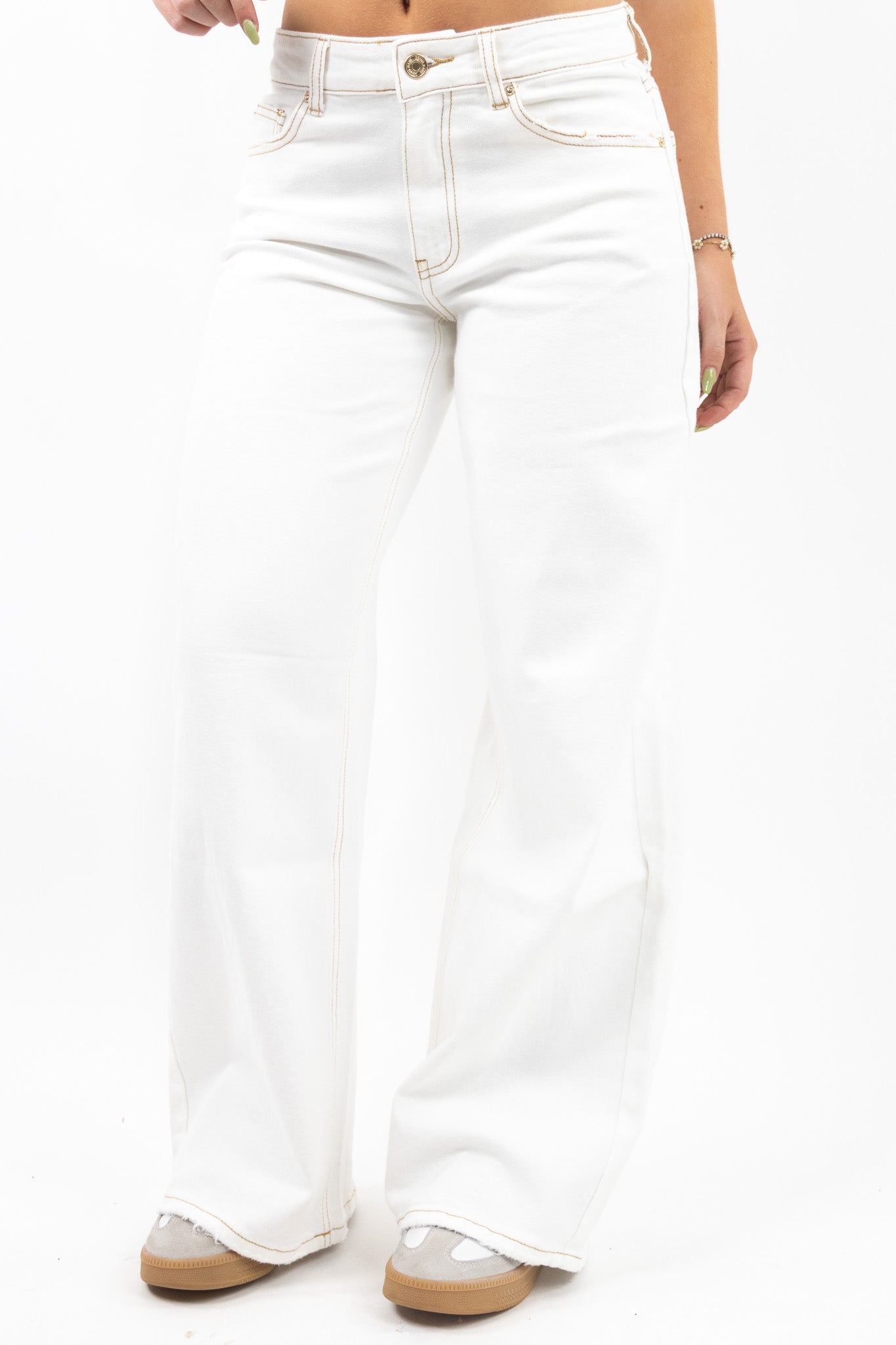 Baggy Fit Wide Leg Jeans - Stretch