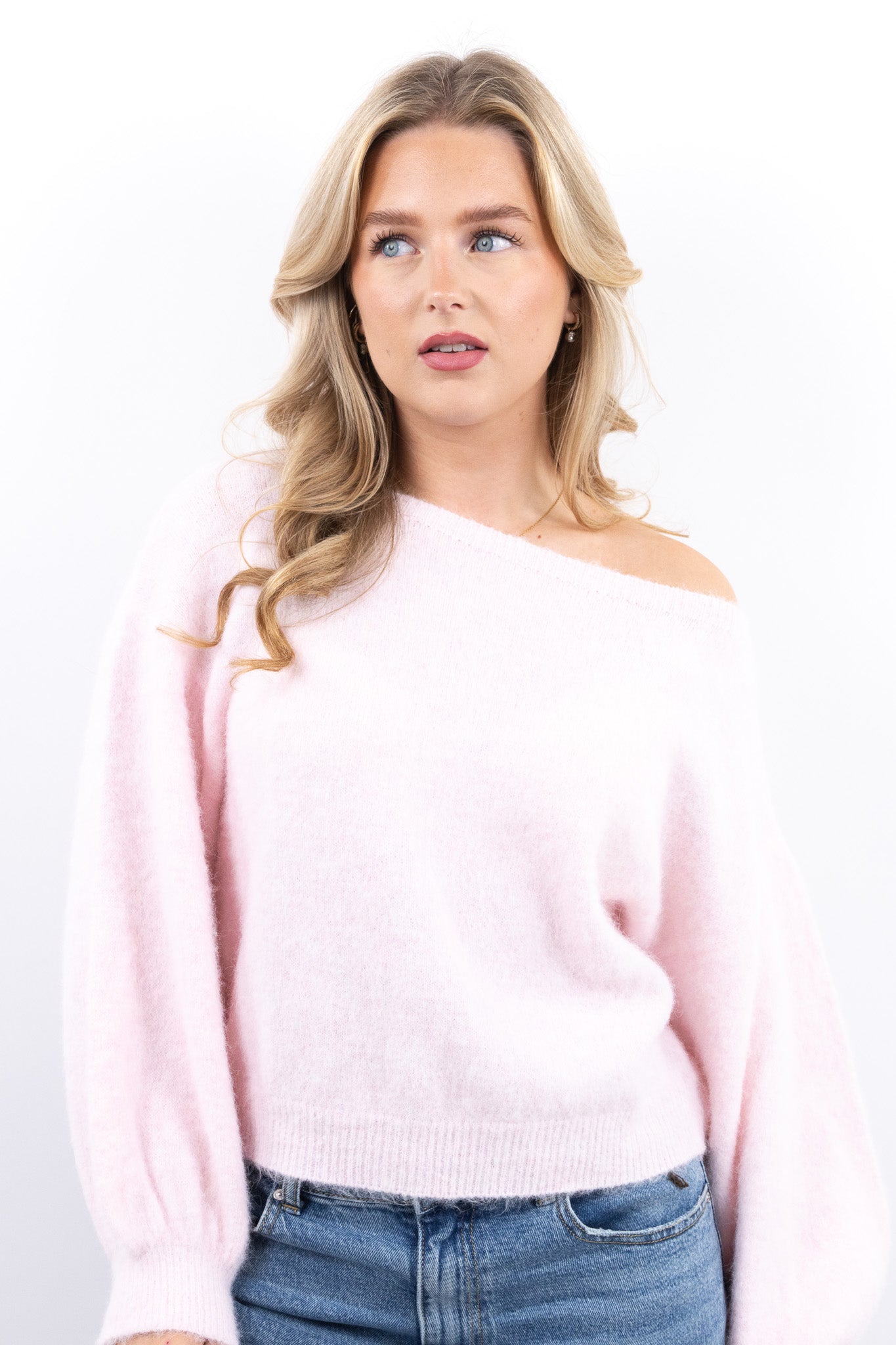 Cloudy Off Shoulder Knit