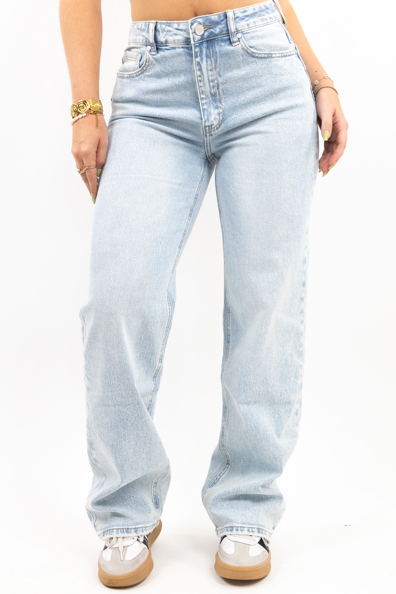 The Essential Wide Leg Jeans