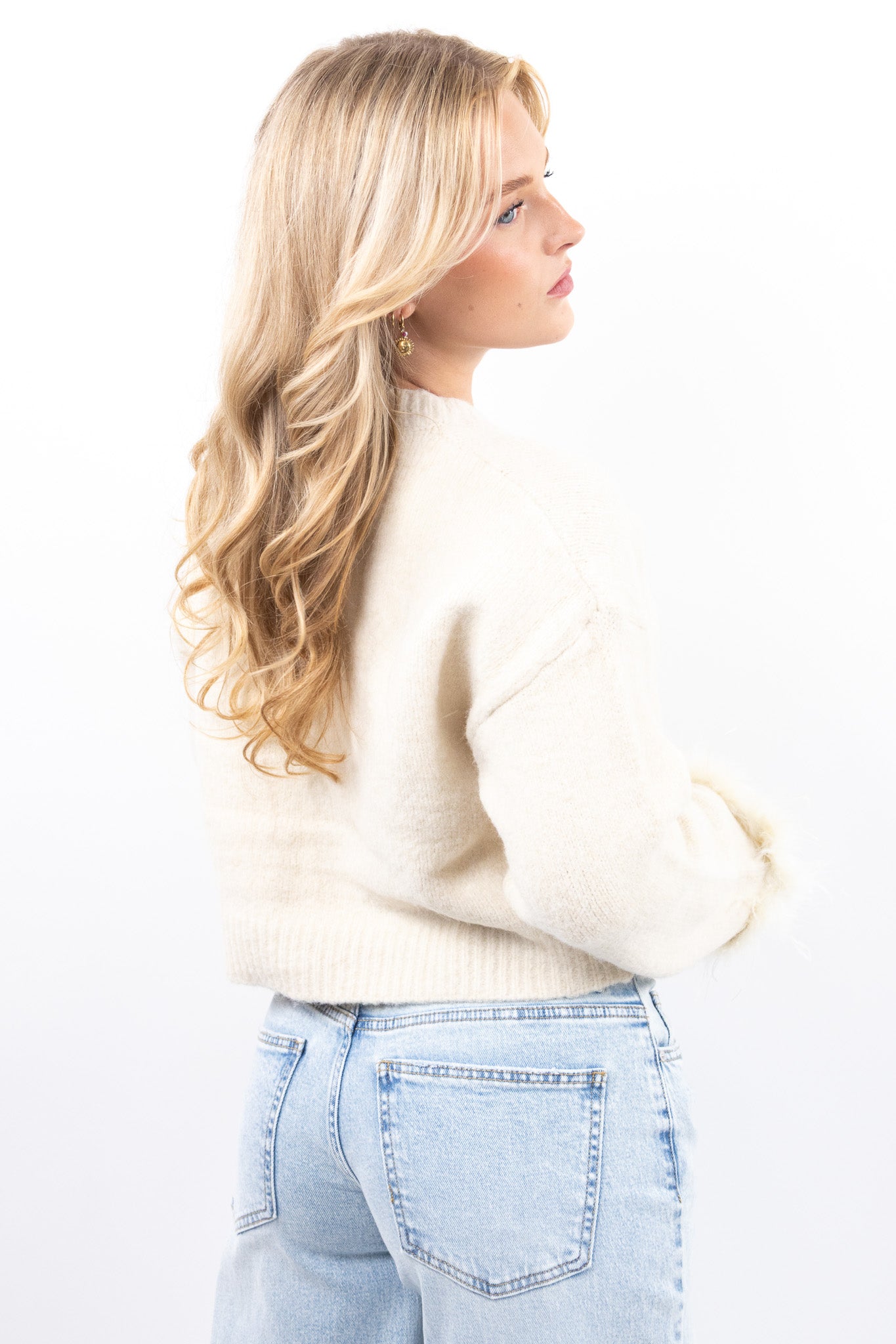 Feather Cuff Knit