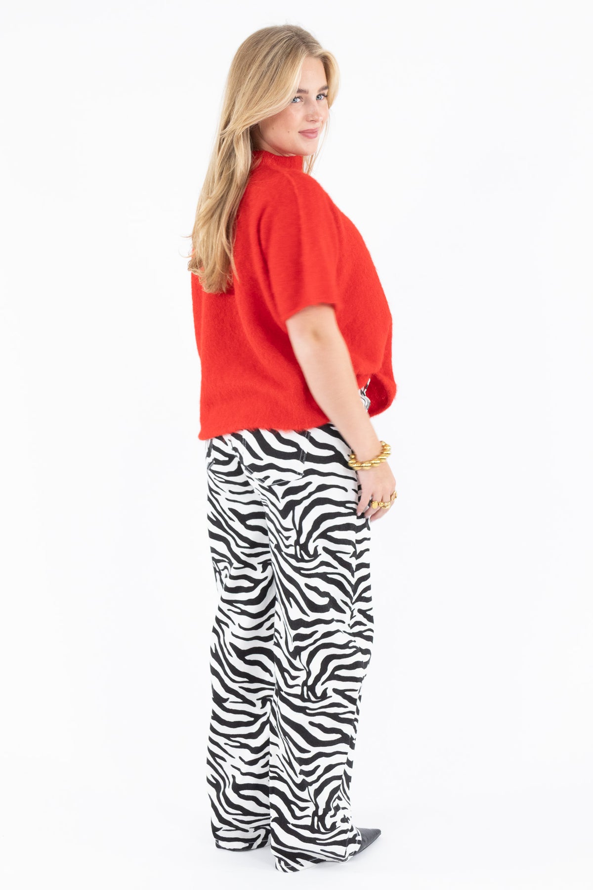 Cut Out Shoulder Knit