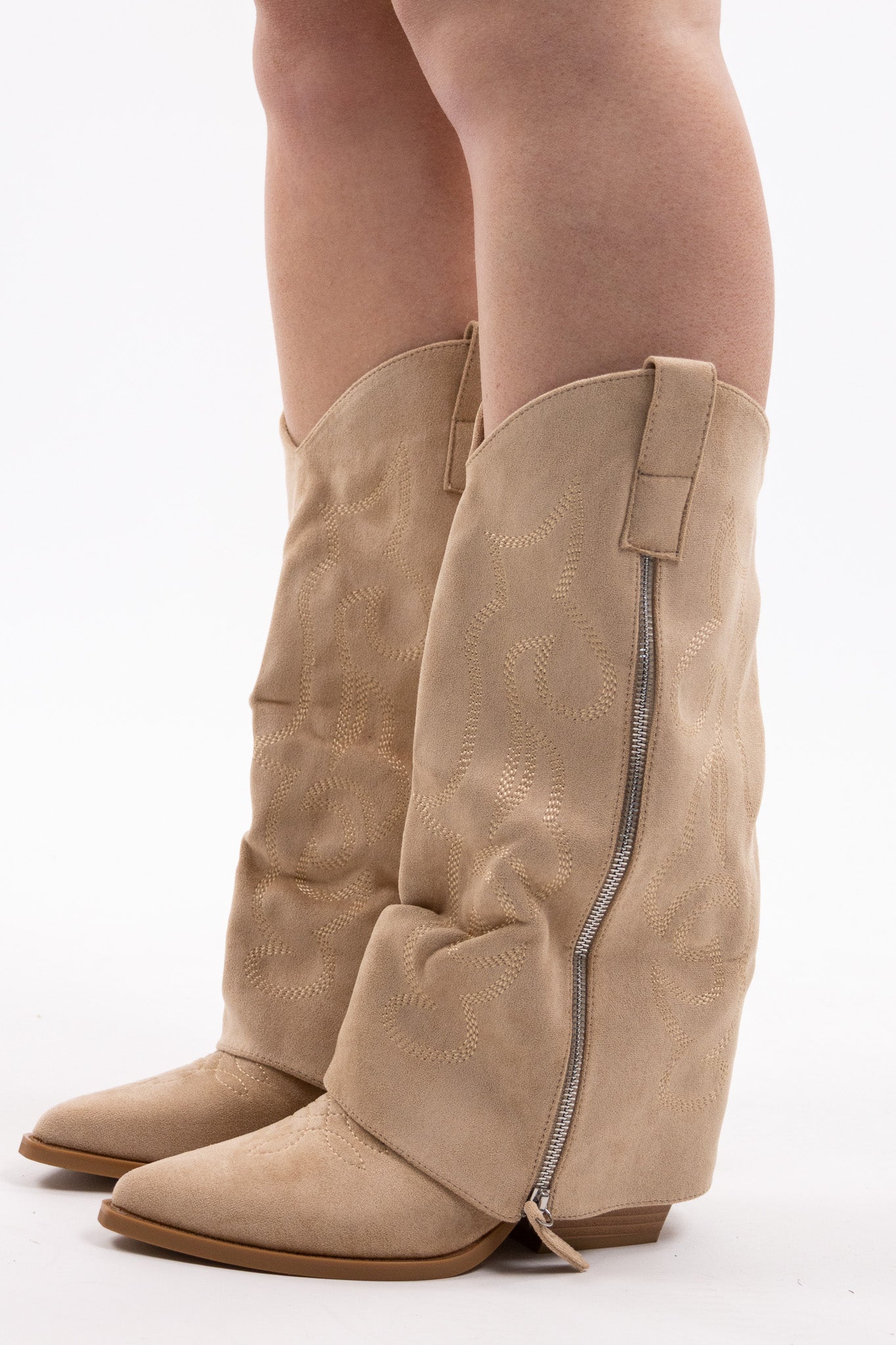 Chloe cowboy boots