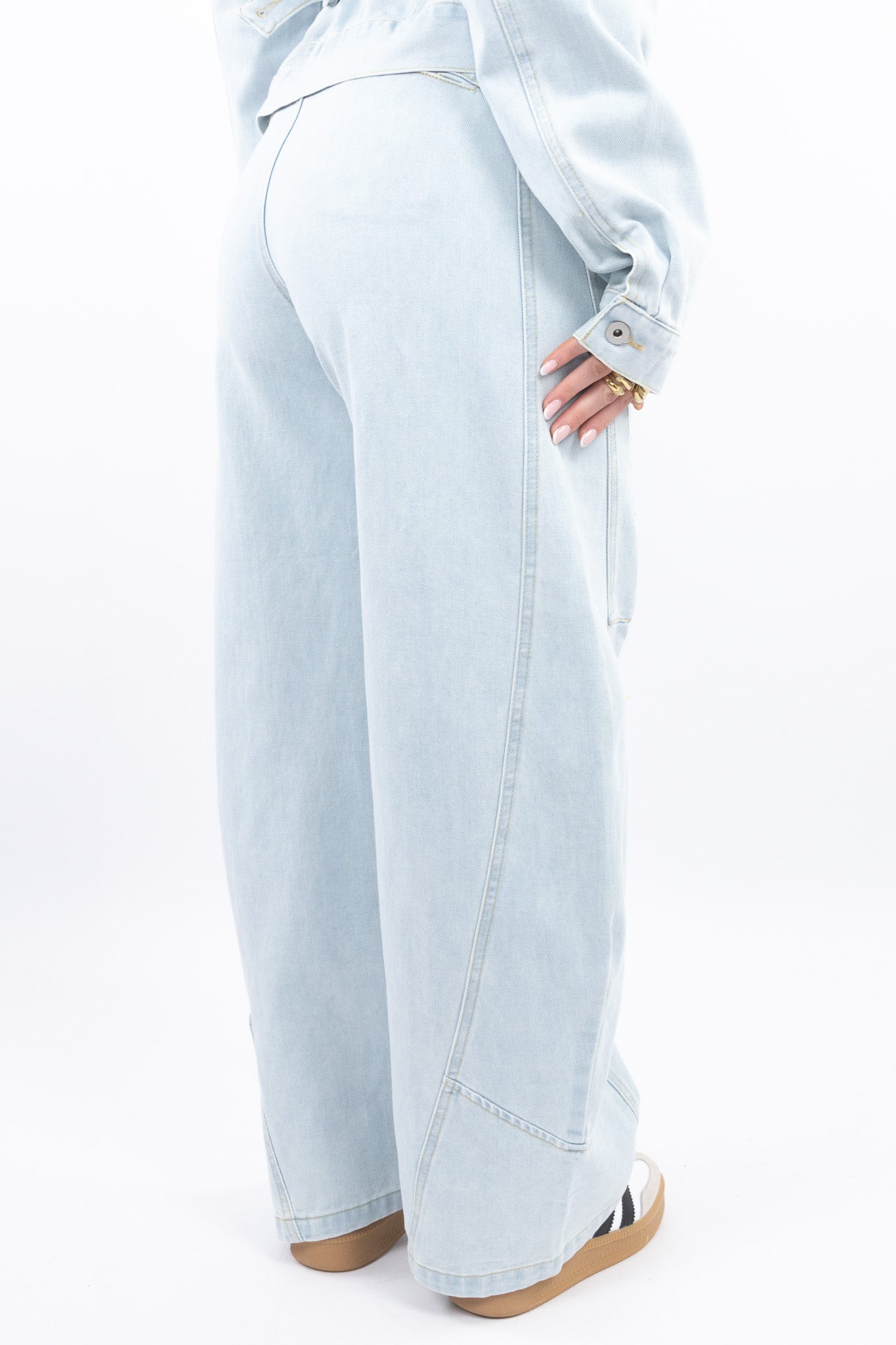 Light Wash Balloon Jeans