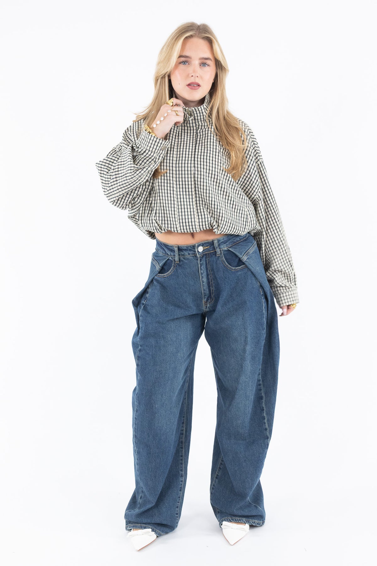 Pleated Balloon Jeans