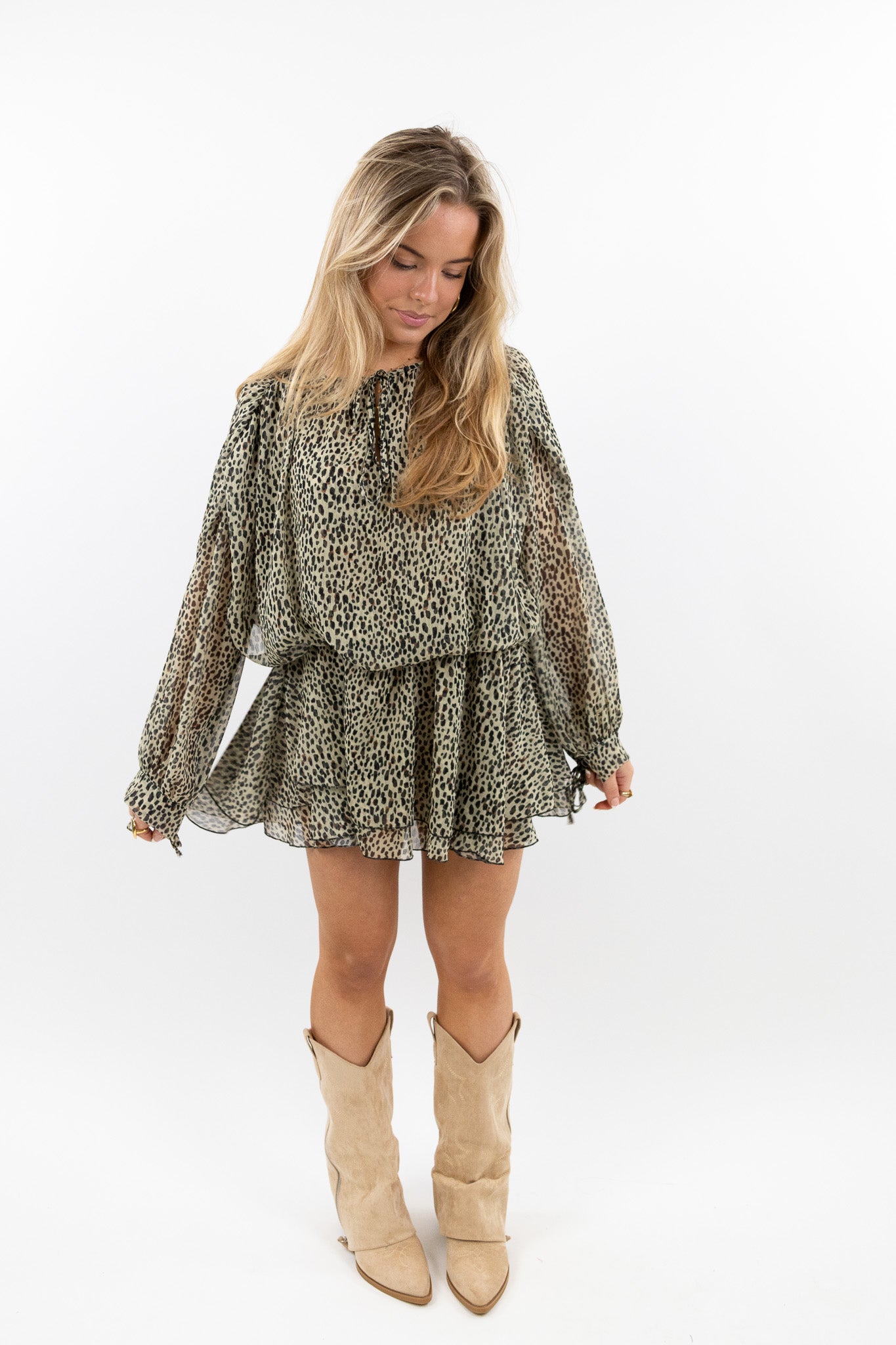 Mimi leopard dress