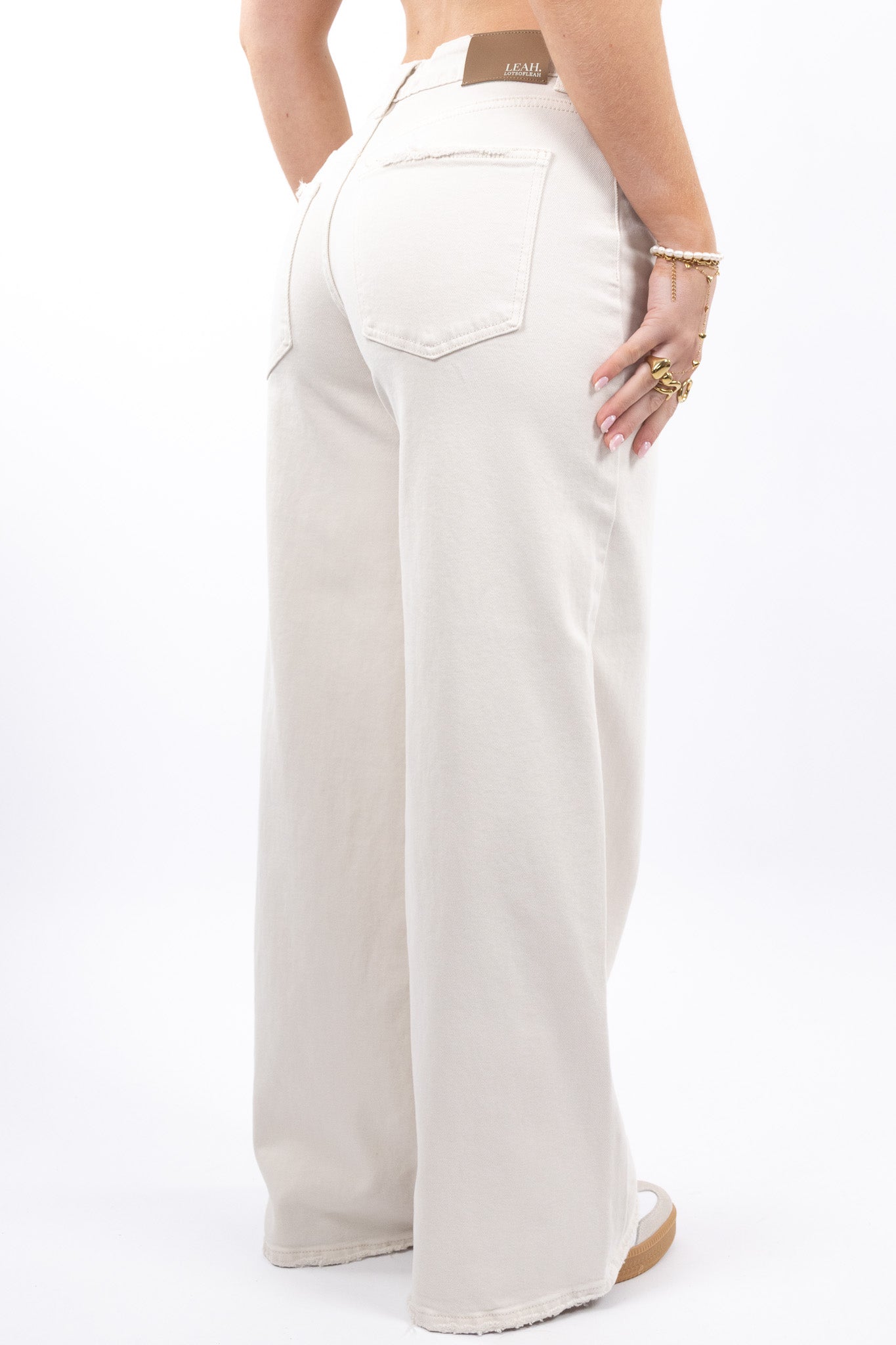 Baggy Fit Wide Leg Jeans