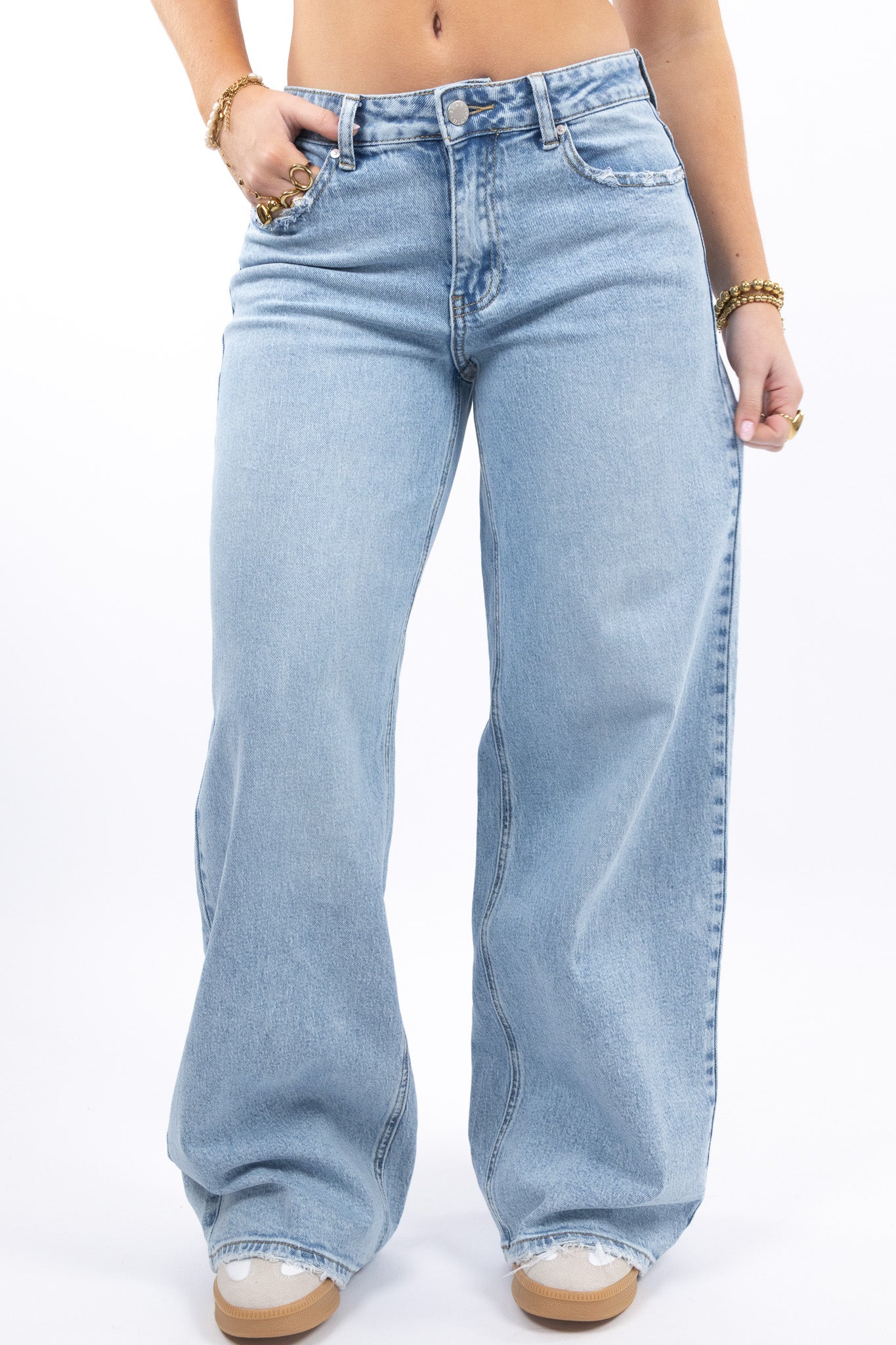 Baggy Fit Wide Leg Jeans