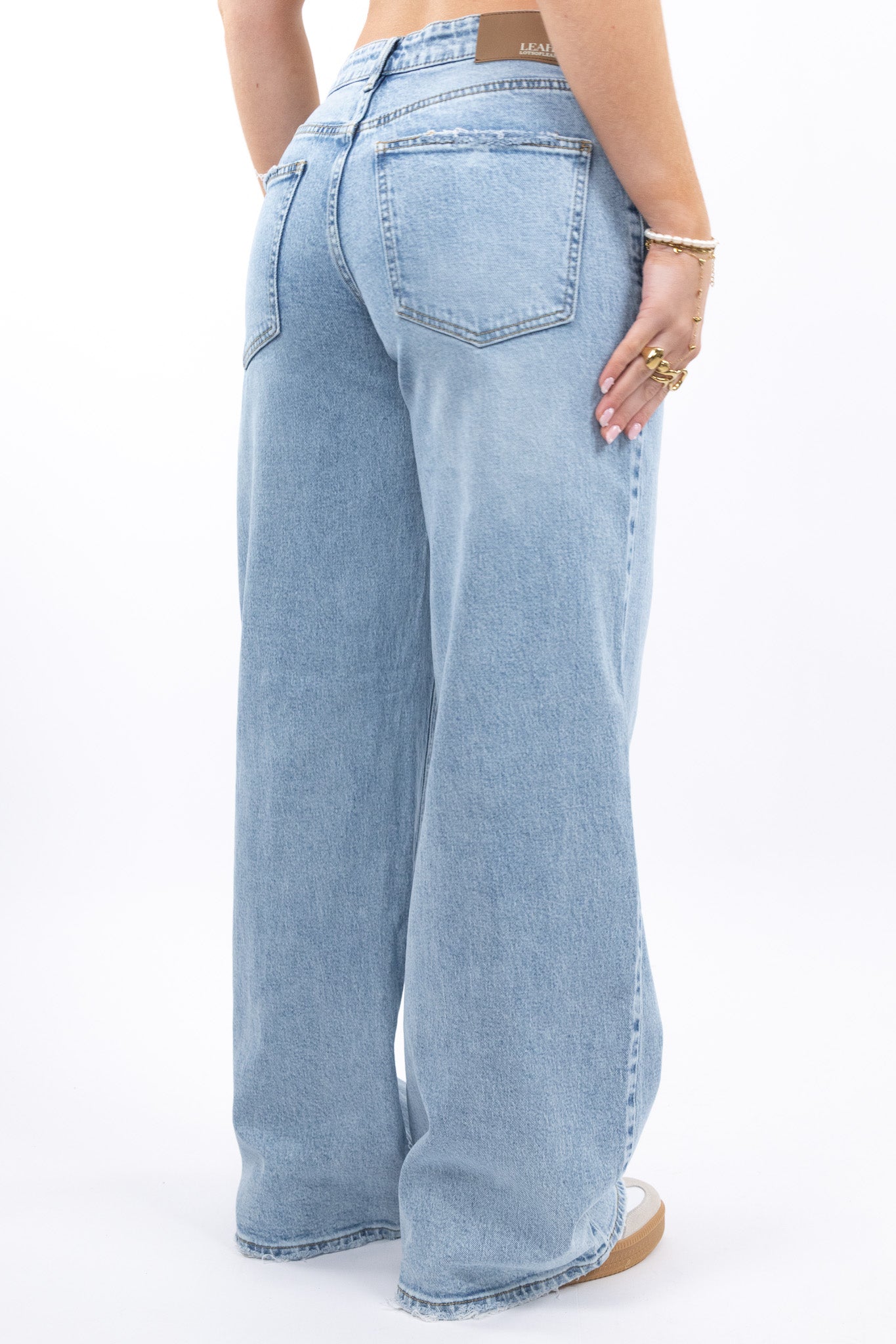 Baggy Fit Wide Leg Jeans