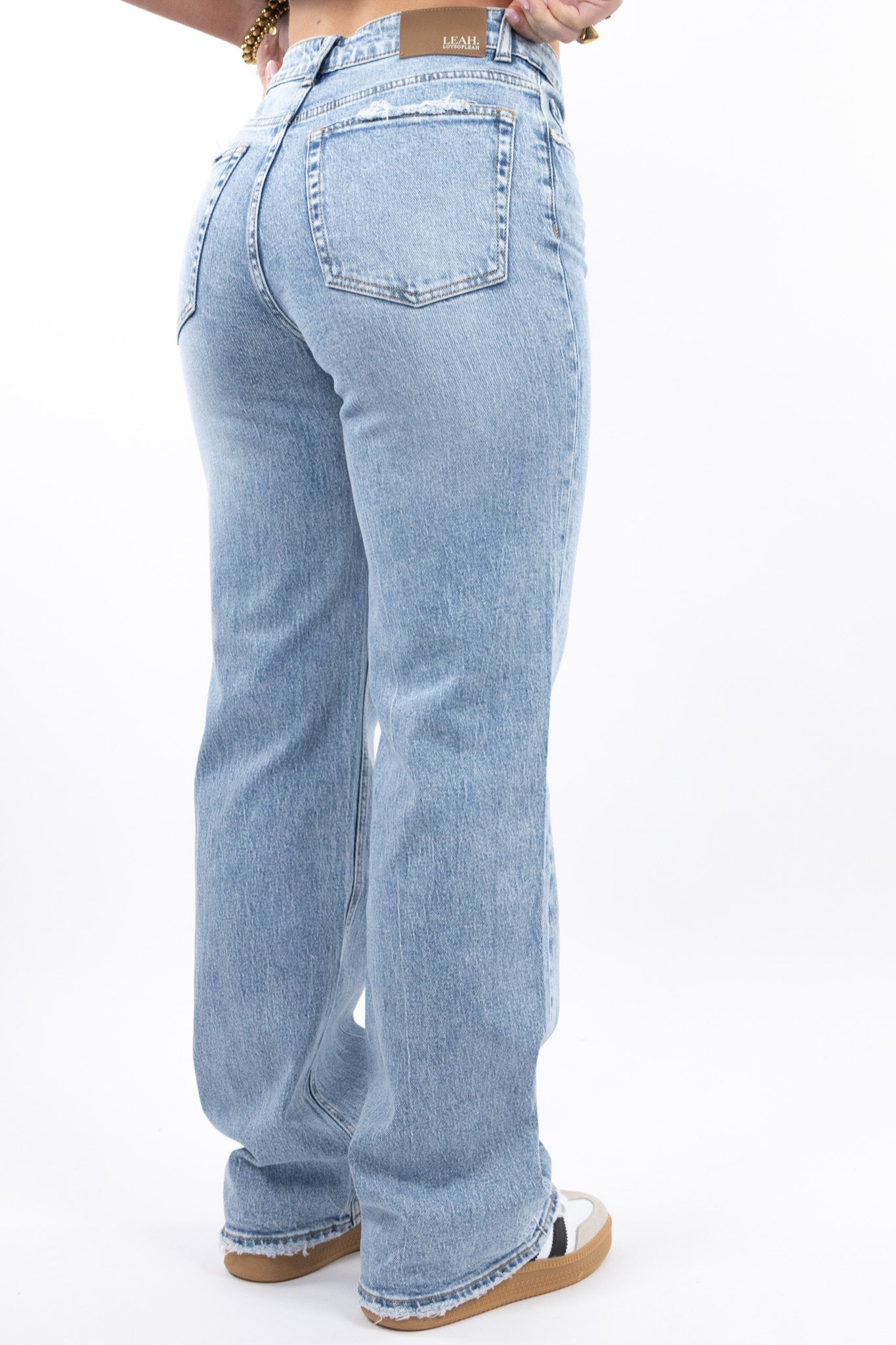 The Essential Wide Leg Jeans