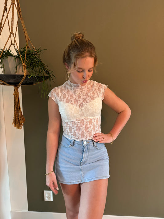 Lola lace top