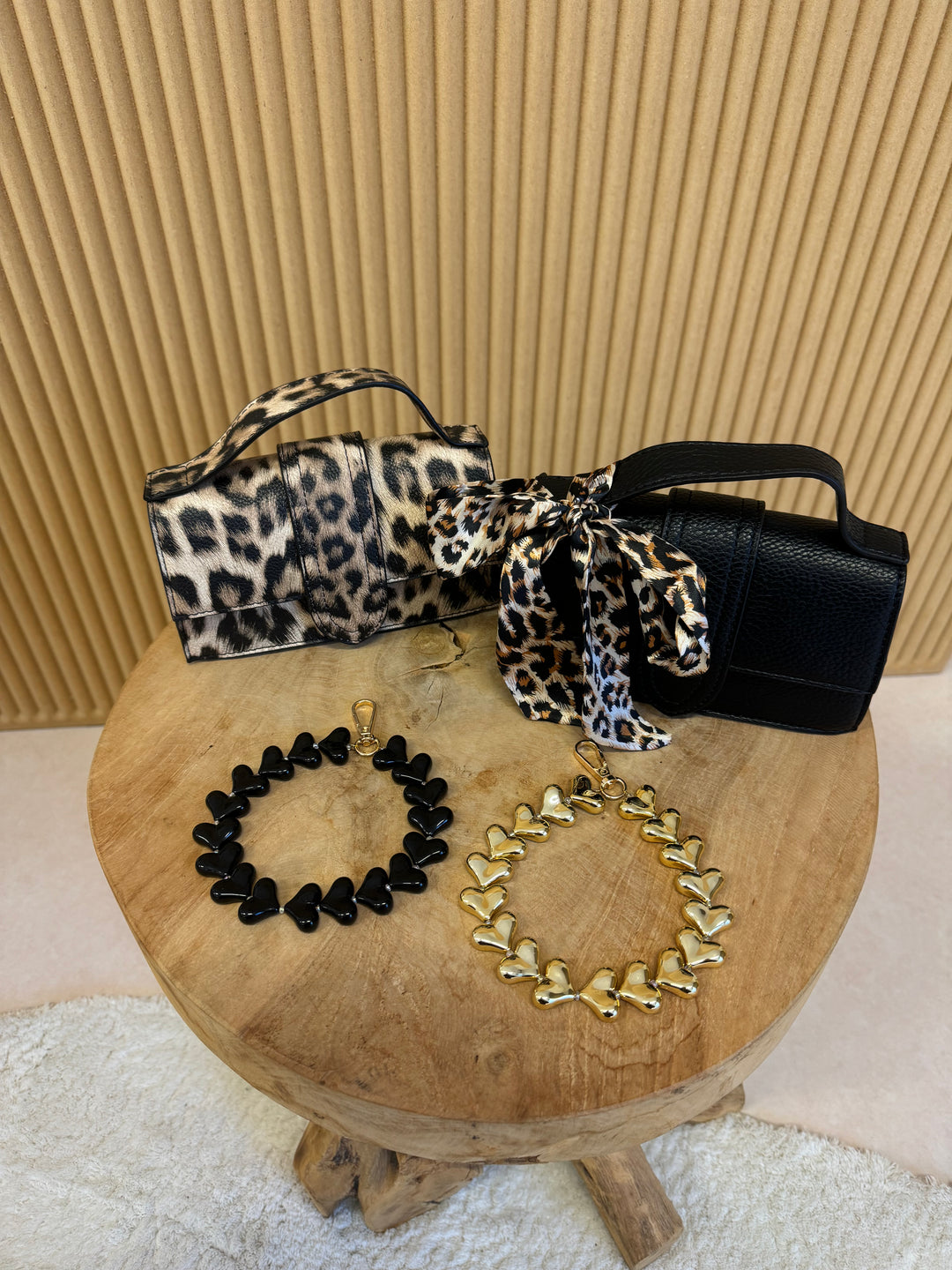 Leopard satin accessoires