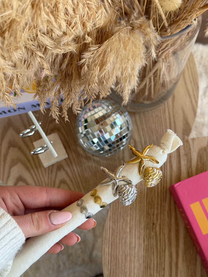 Coral & shell ring