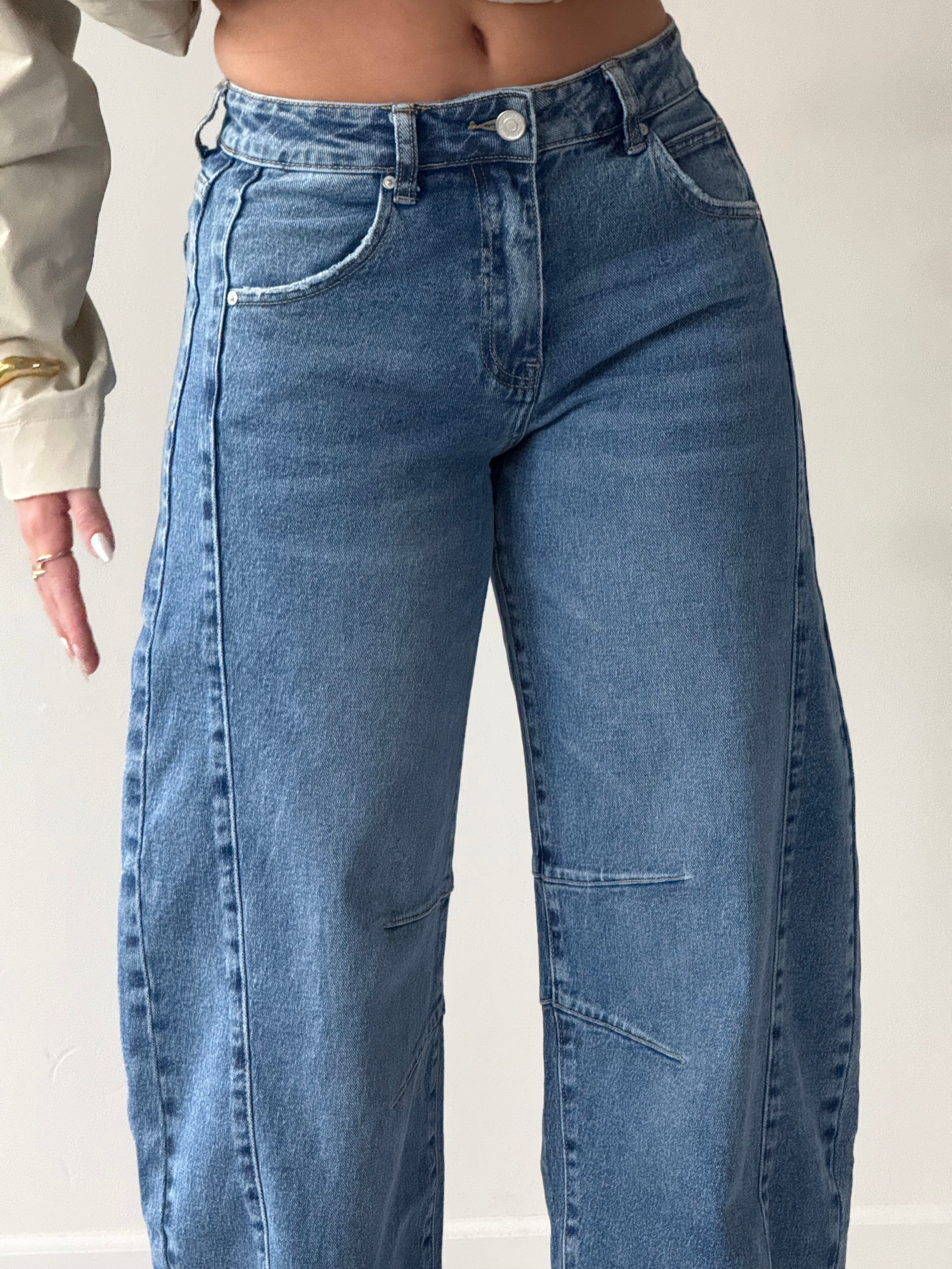 Balloon Fit Jeans