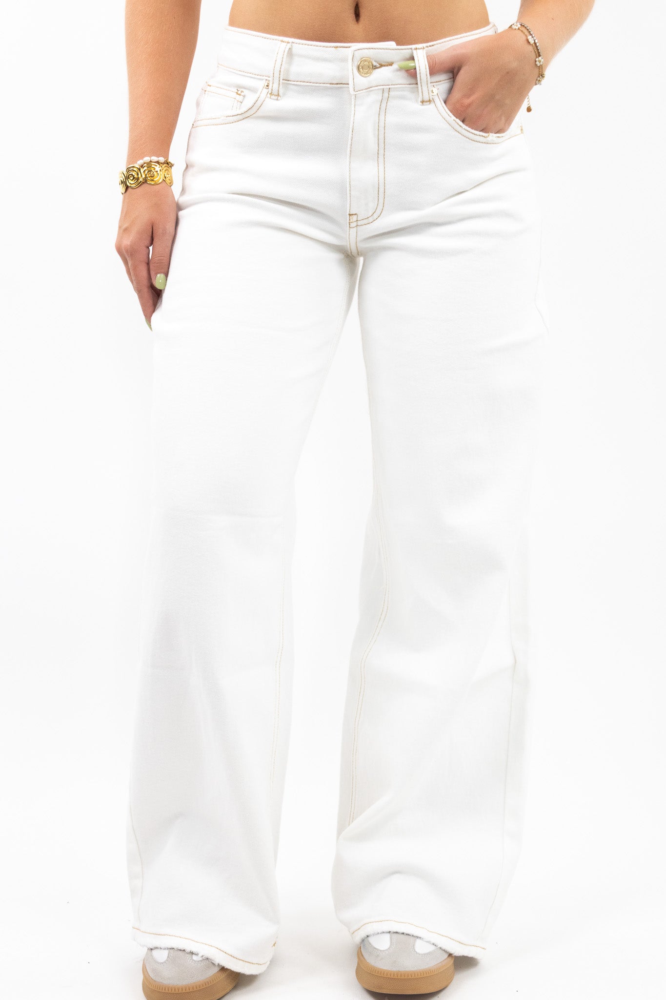Baggy Fit Wide Leg Jeans - Stretch