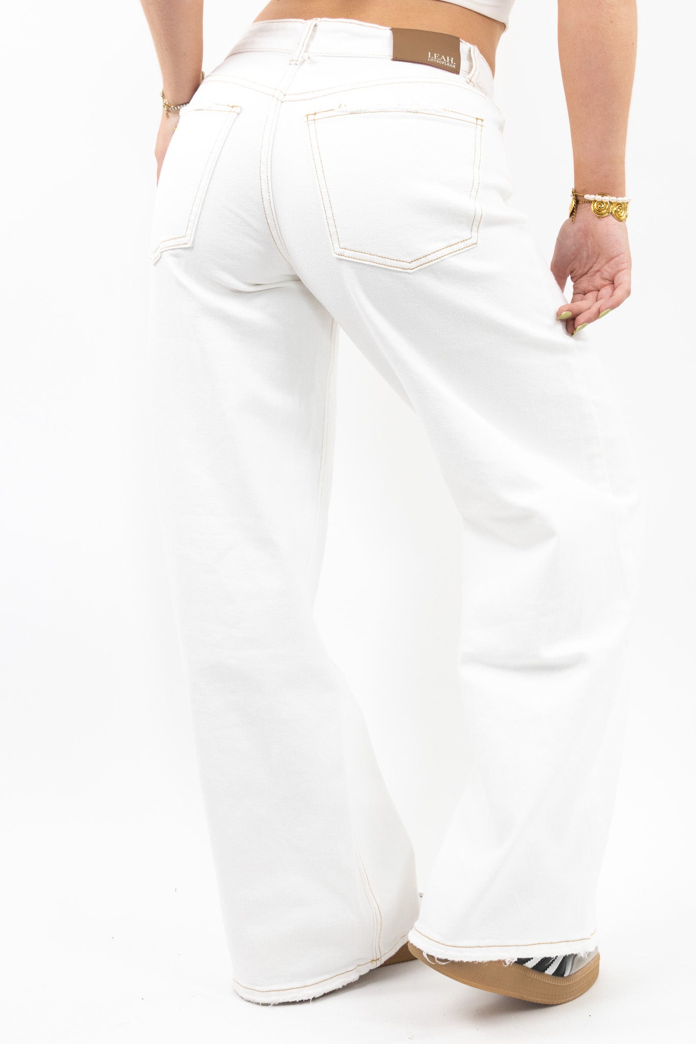 Baggy Fit Wide Leg Jeans - Stretch
