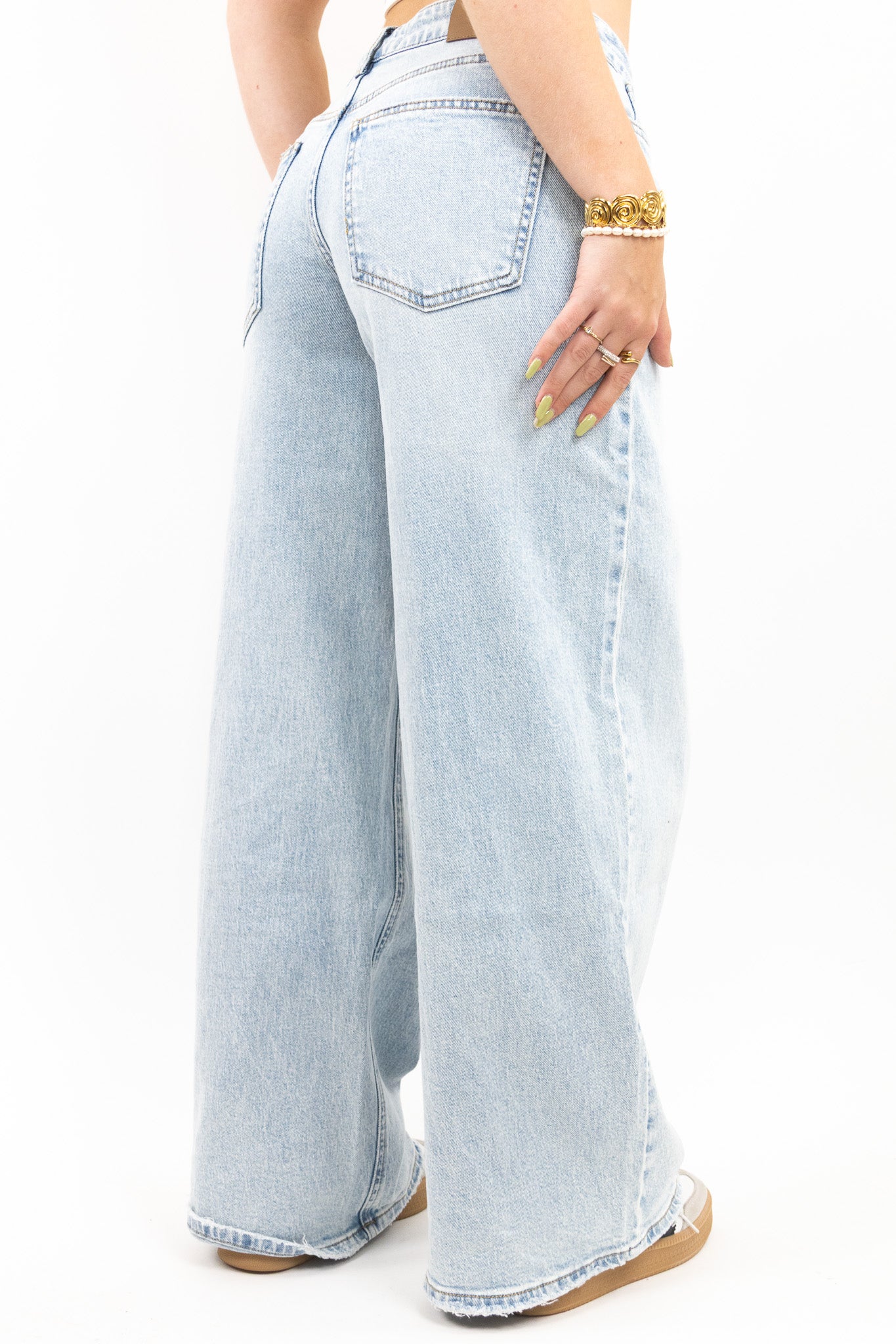 Baggy Fit Wide Leg Jeans - Stretch