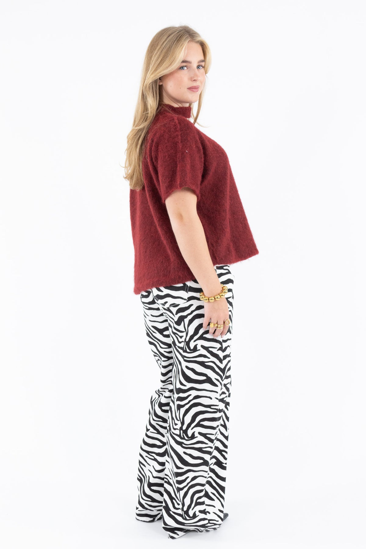 Cut Out Shoulder Knit