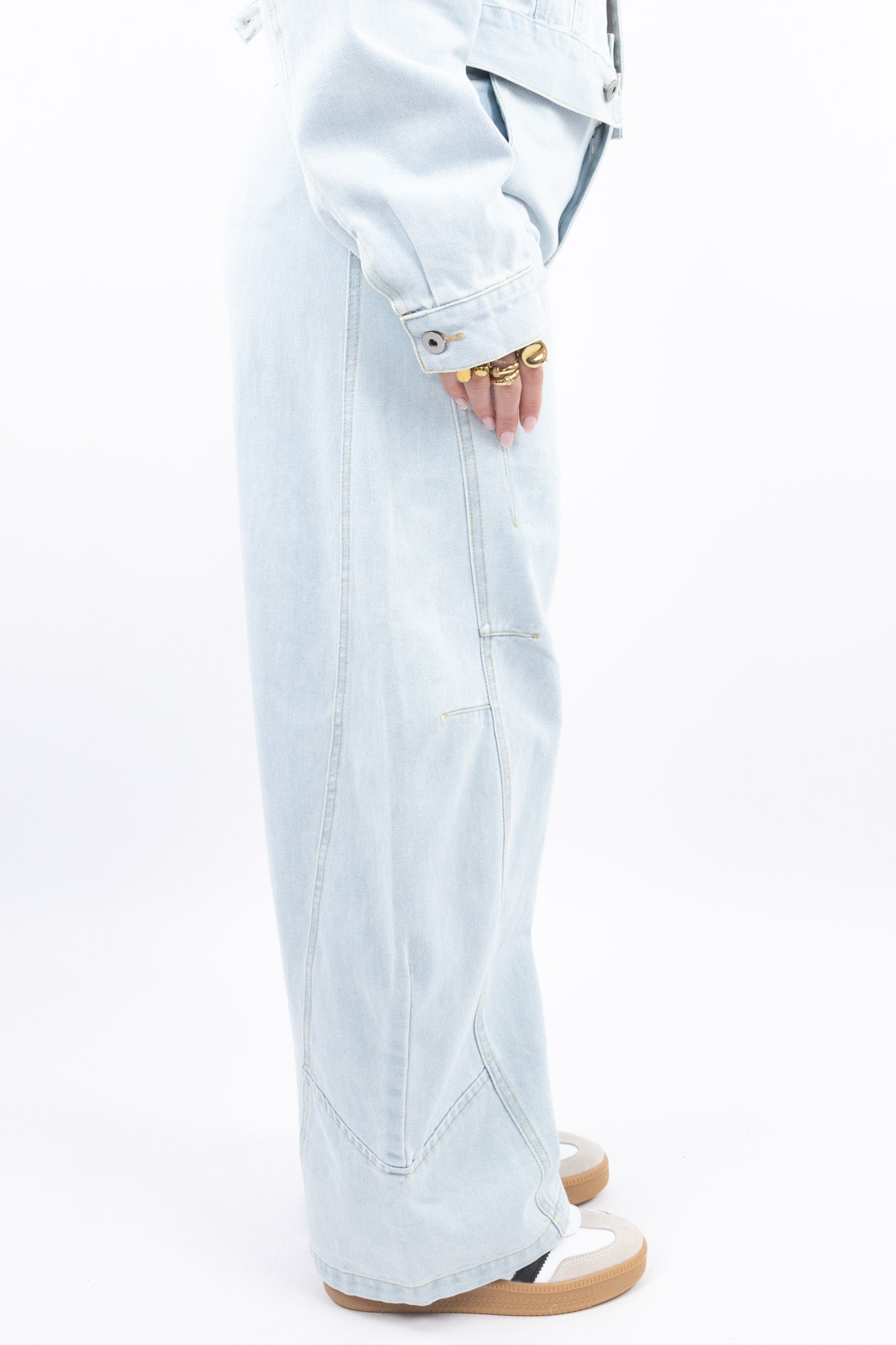 Light Wash Balloon Jeans