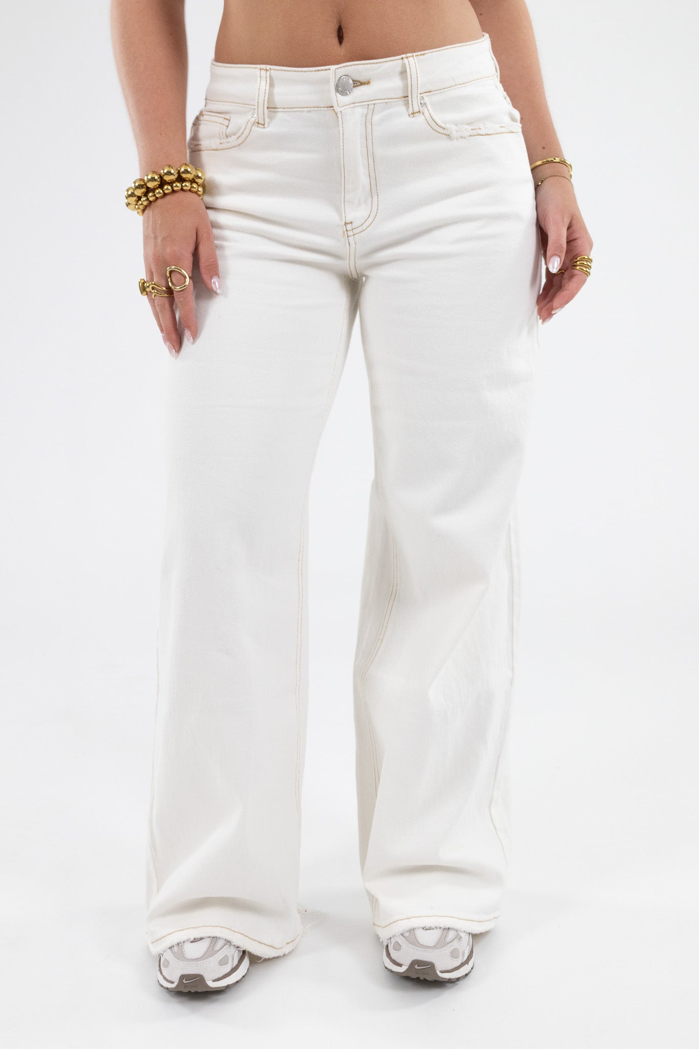 Baggy Fit Wide Leg Jeans