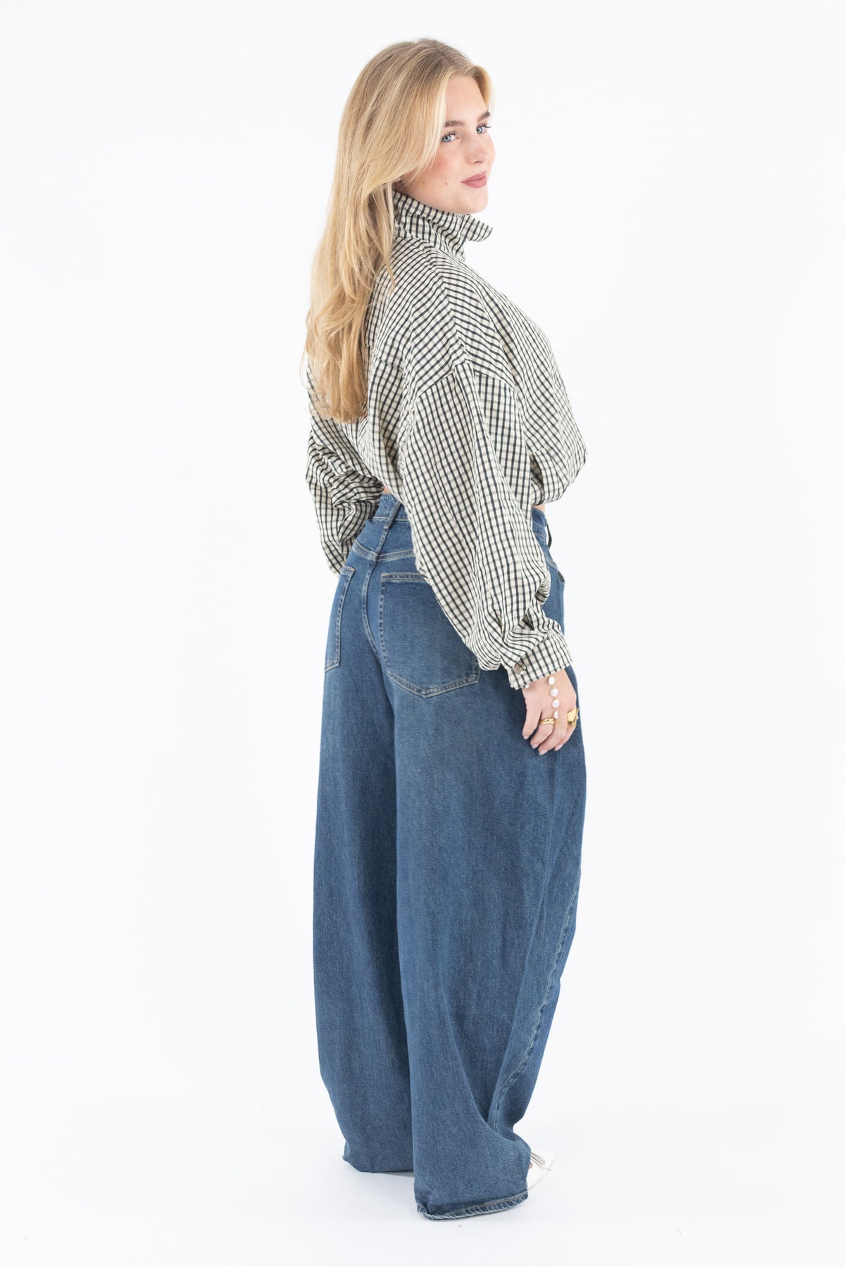 Pleated Balloon Jeans